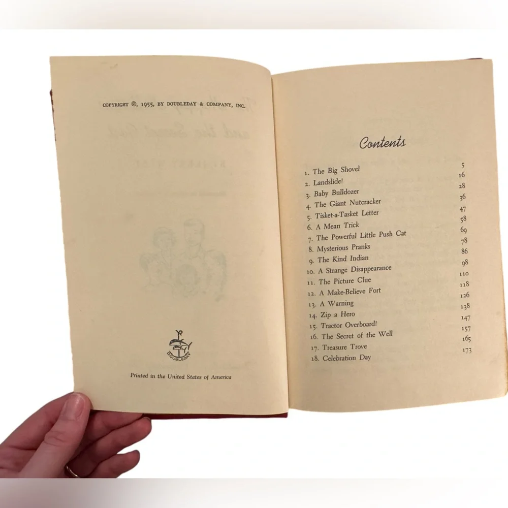 (Book) Vintage/Retro “The Happy Hollisters And The Secret Fort,” By Jerry West. - Picture 6 of 7